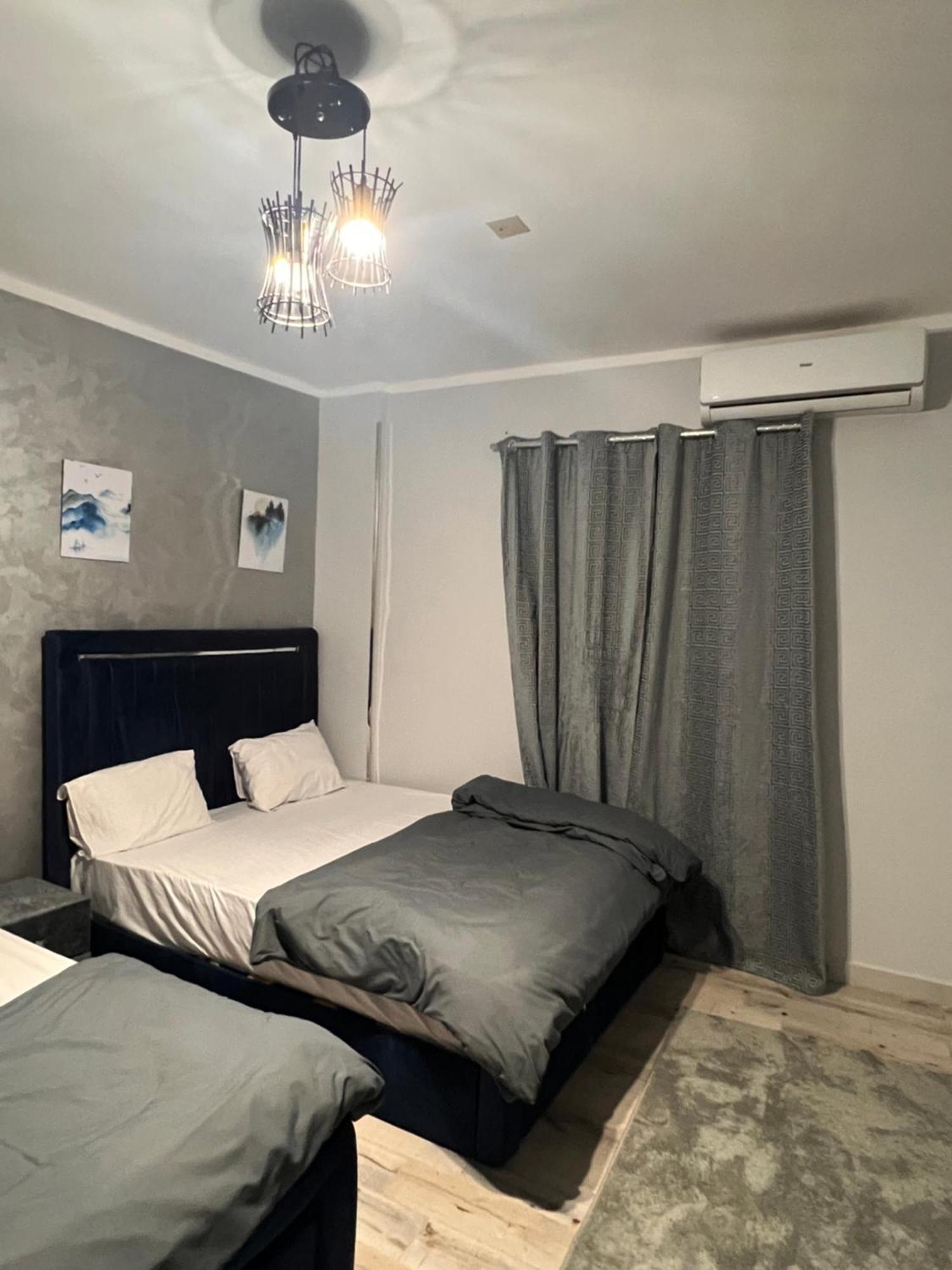 Three Pyramids Hills Hotel 3*